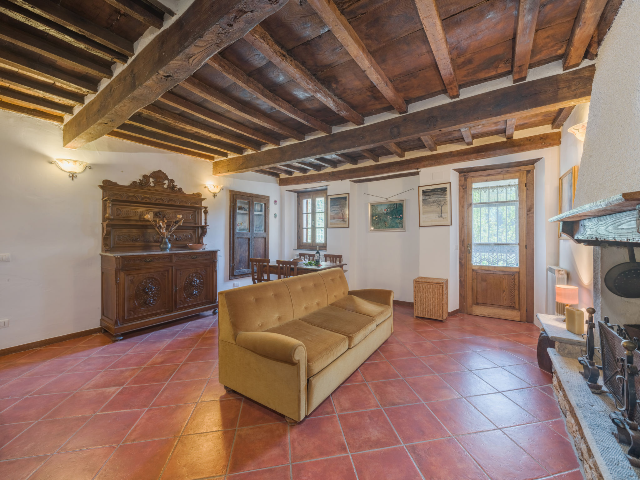 Casa Rubina-Inside