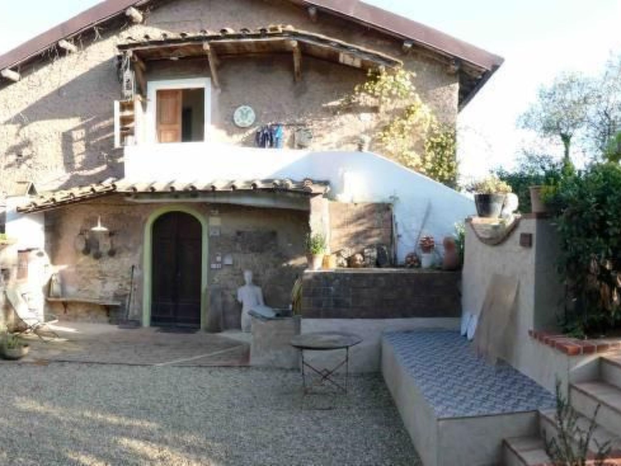 Artist's hill-Binnen