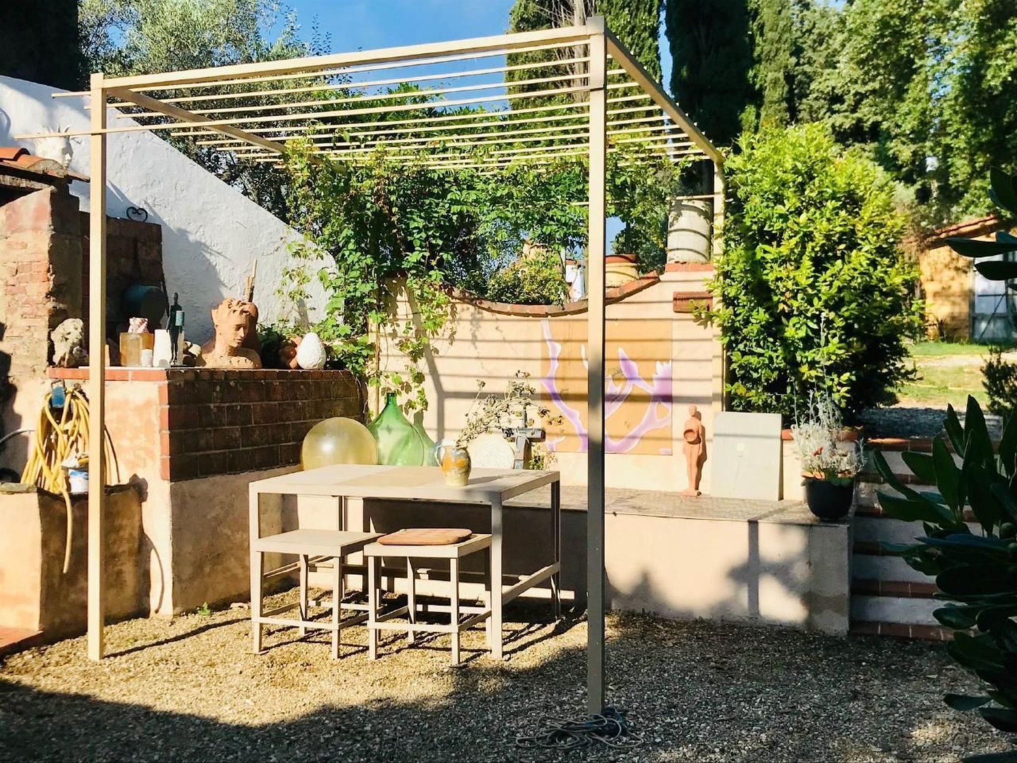 Artist's hill-Binnen