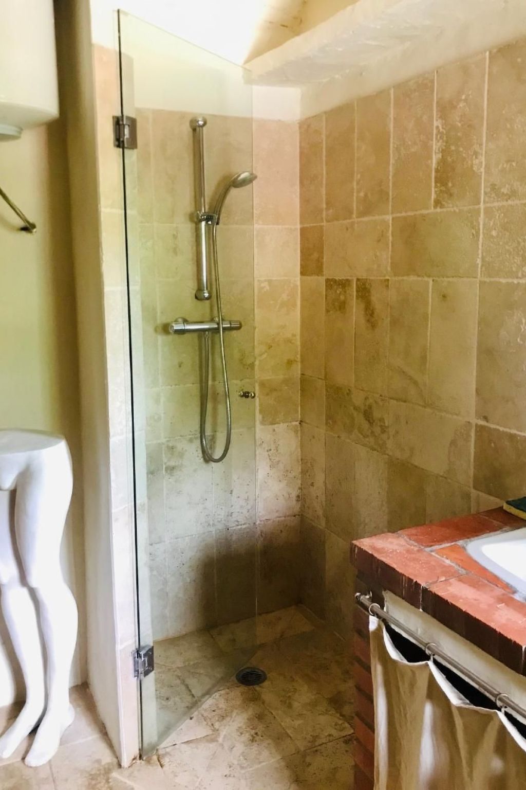 Artist's hill-Binnen