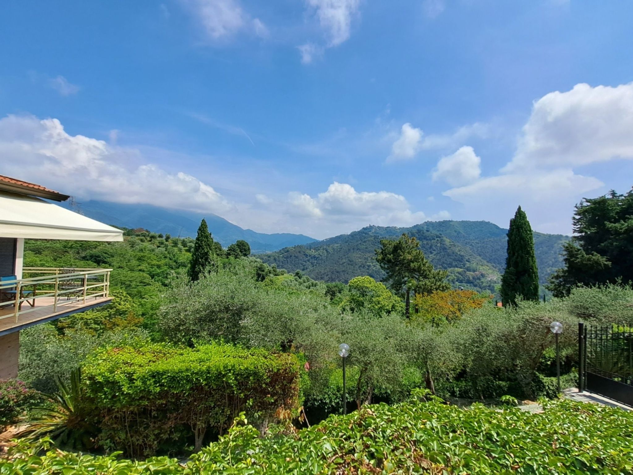 Hill Palace Villa-Outside