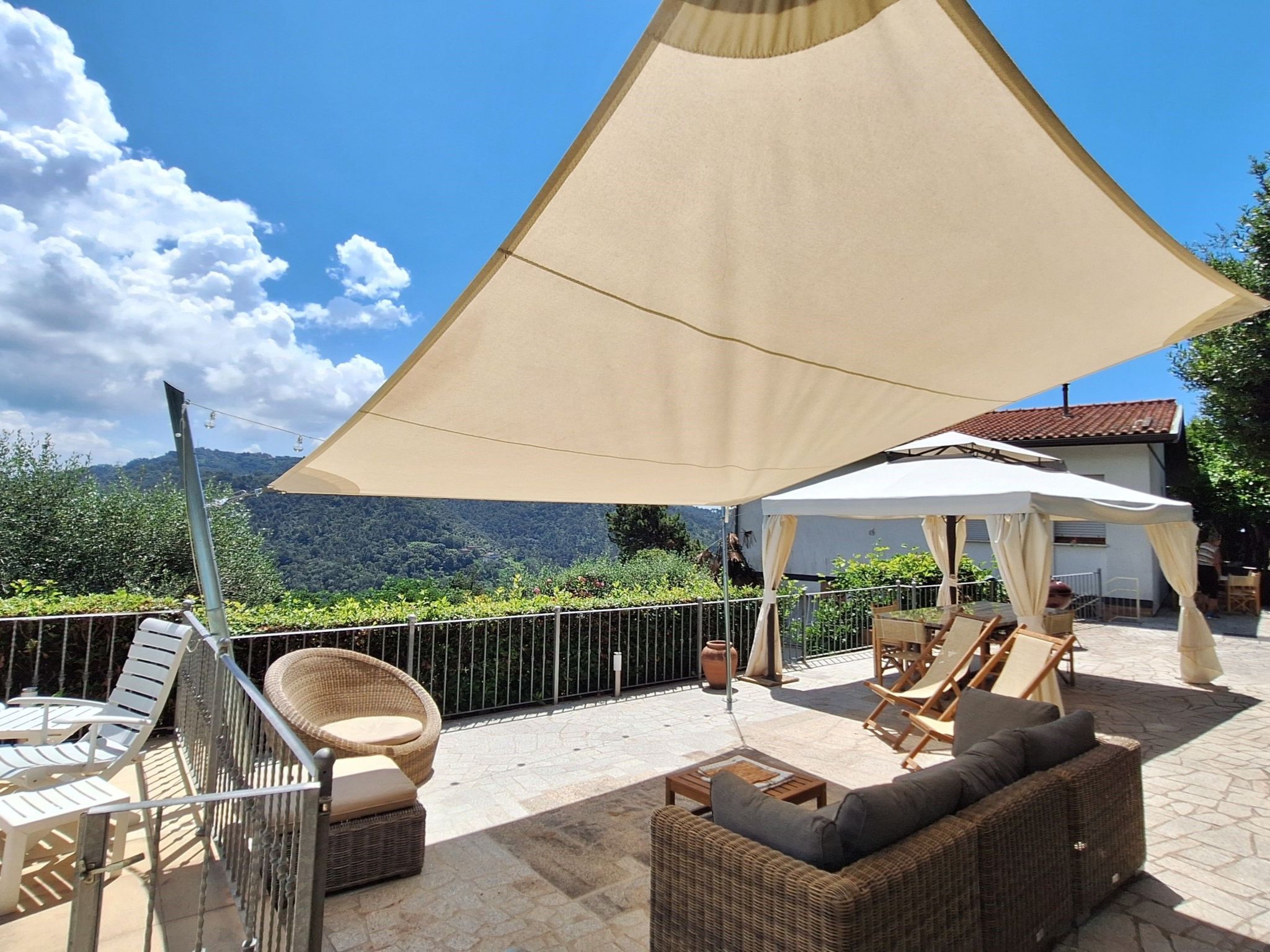 Hill Palace Villa-Inside