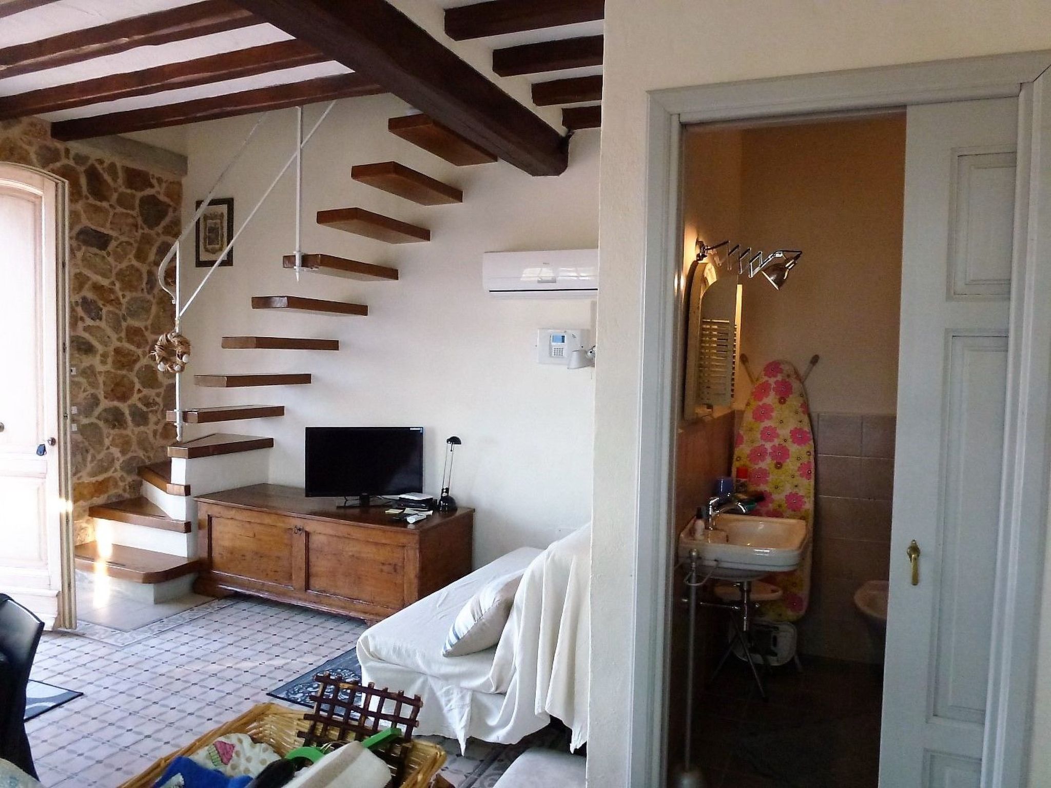 Rustico in schöner,ruhiger Lage mit Privatpool-Inside