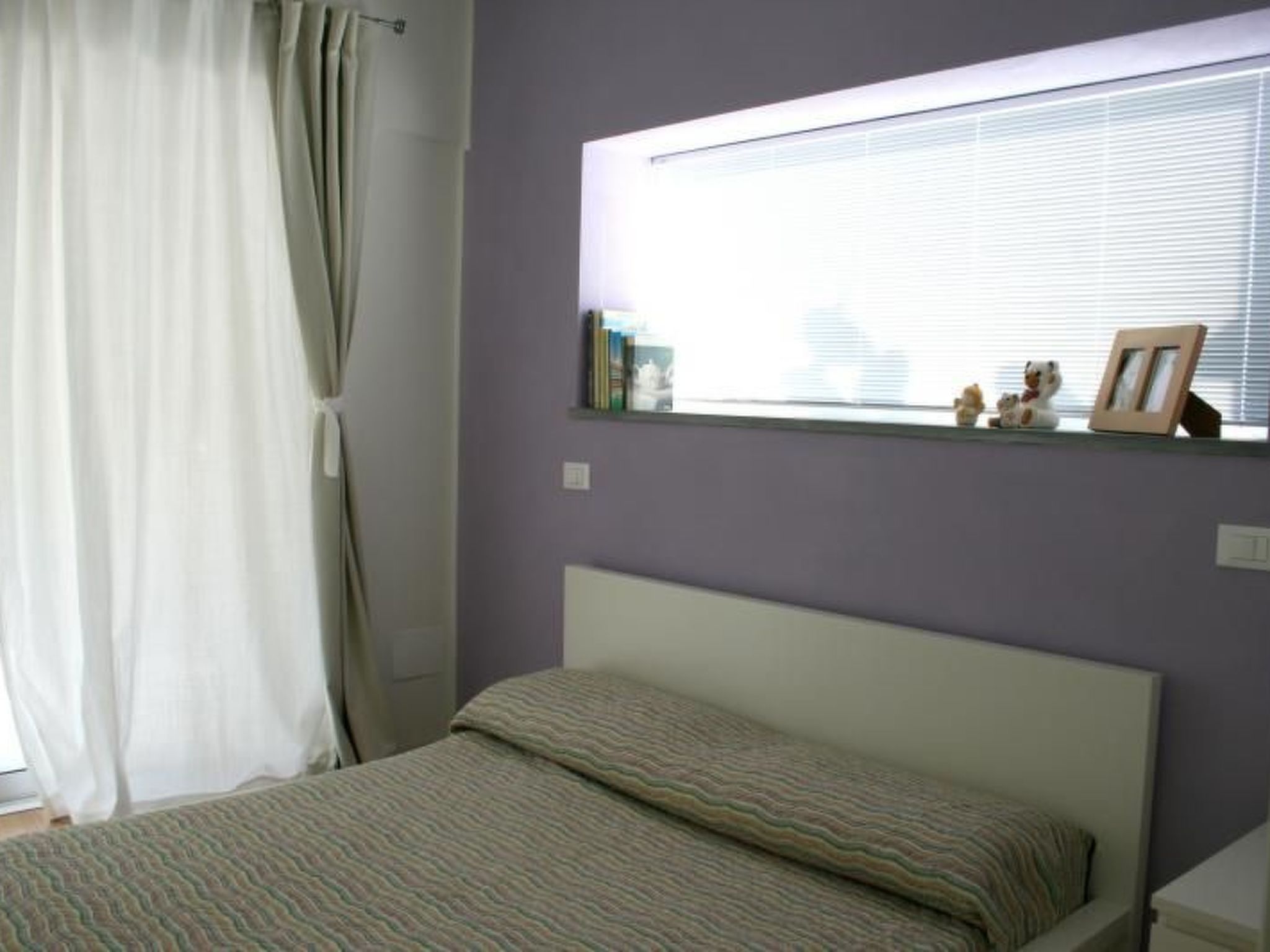 Mit Garten, Grill und Terrasse-Drinnen