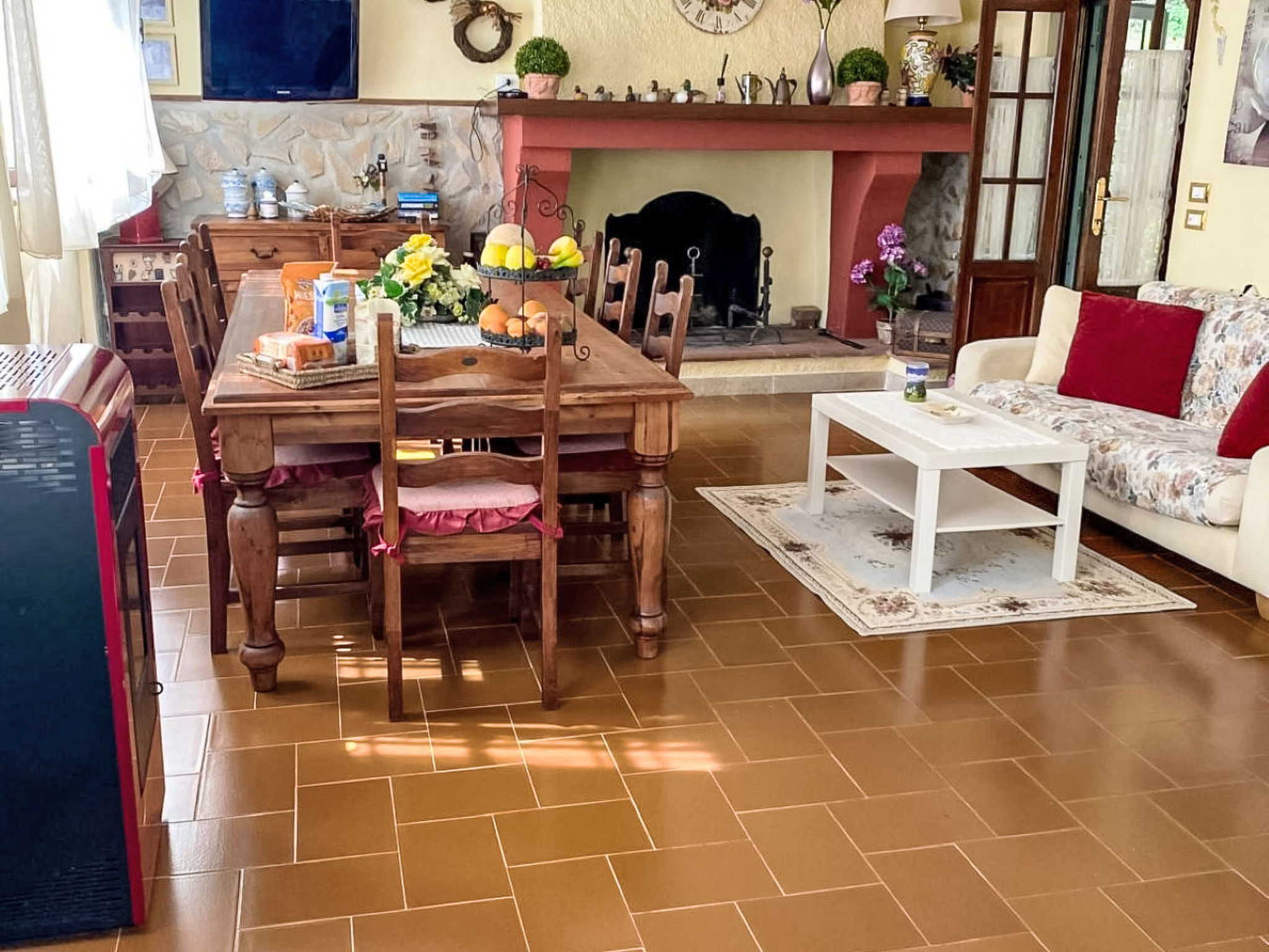 Schönes Ferienhaus in Camaiore mit Privatem Pool - Binnen