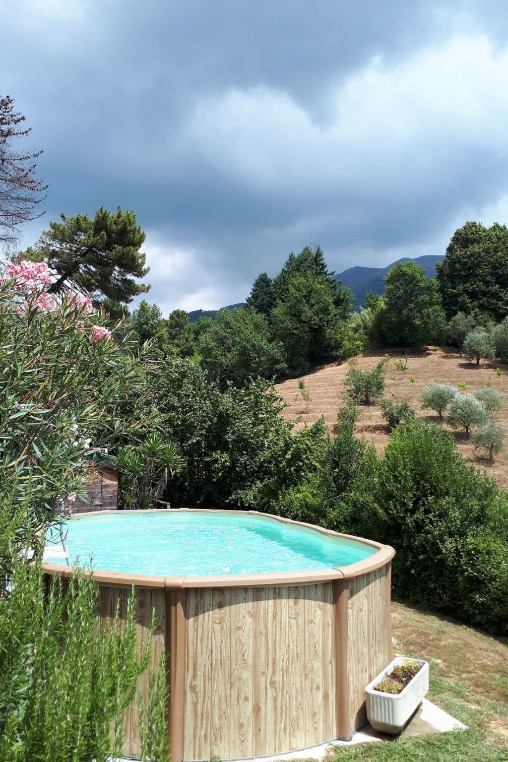 Rustico in schöner ruhigen Lage mit privatem Pool und großem Garten.