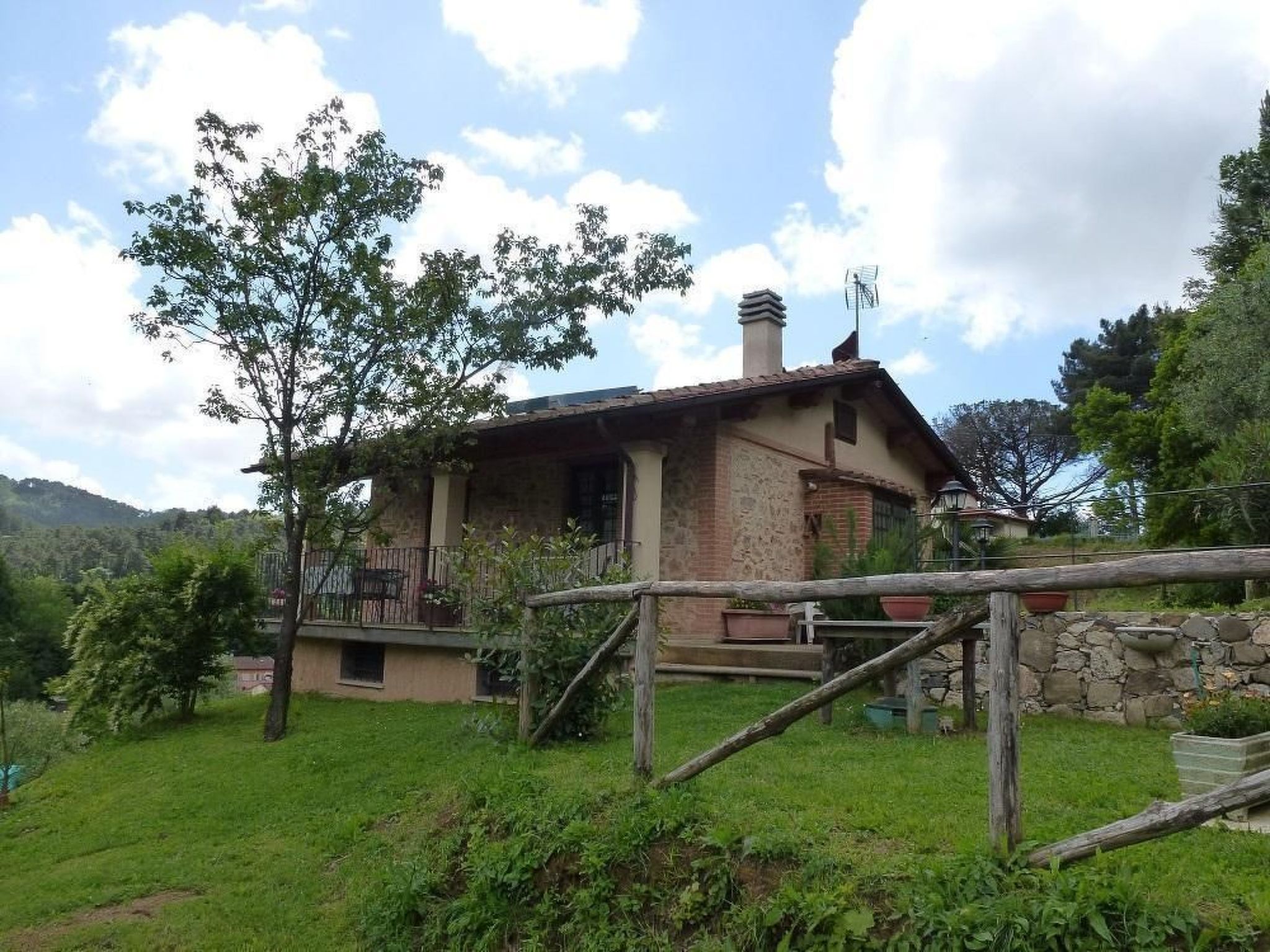 Rustico in schöner ruhigen Lage mit privatem Pool und großem Garten. - Image-tags.info