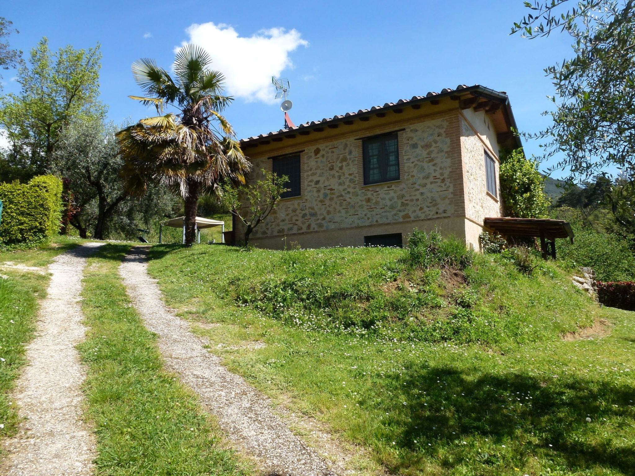 Rustico in schöner ruhigen Lage mit privatem Pool und großem Garten. - Image-tags.info
