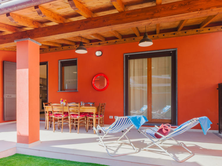 Op 1,5 km van zee: ruim appartement voor 6 personen in Viareggio in Viareggio