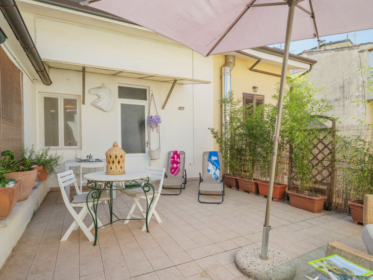 Search and Stay destination Viareggio, Toscana - Italy from AU$ 438. Libeccio