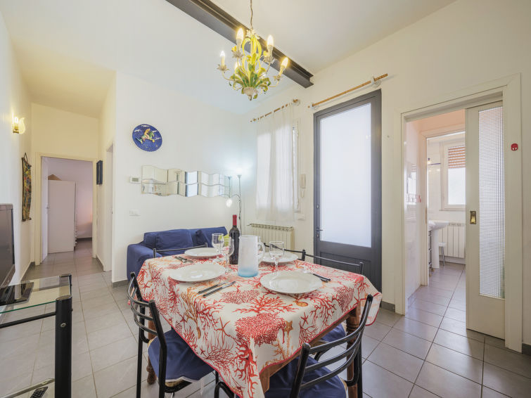 4-persoons appartement in Viareggio op 500 meter van zee in Viareggio