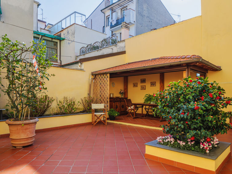 Search and Stay destination Viareggio, Toscana - Italy from AU$ 186. Miranda