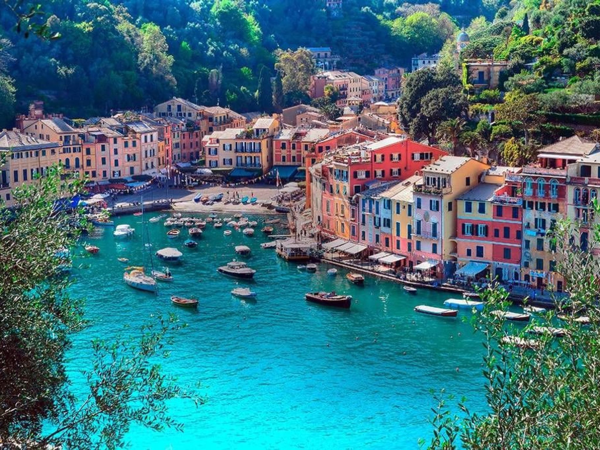 Mobilheim auf einem Campingplatz in der Nähe des Meeres und von Pisa