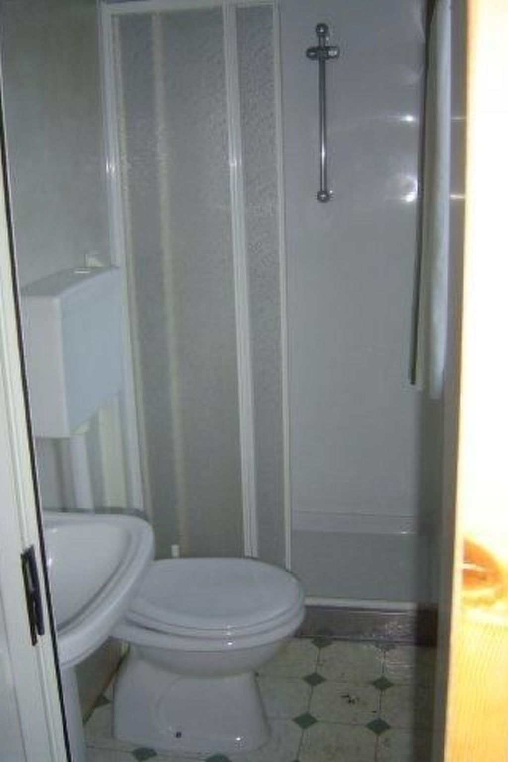 Mobilheim auf einem Campingplatz in der Nähe des Meeres, Pisa,-Image-tags.info