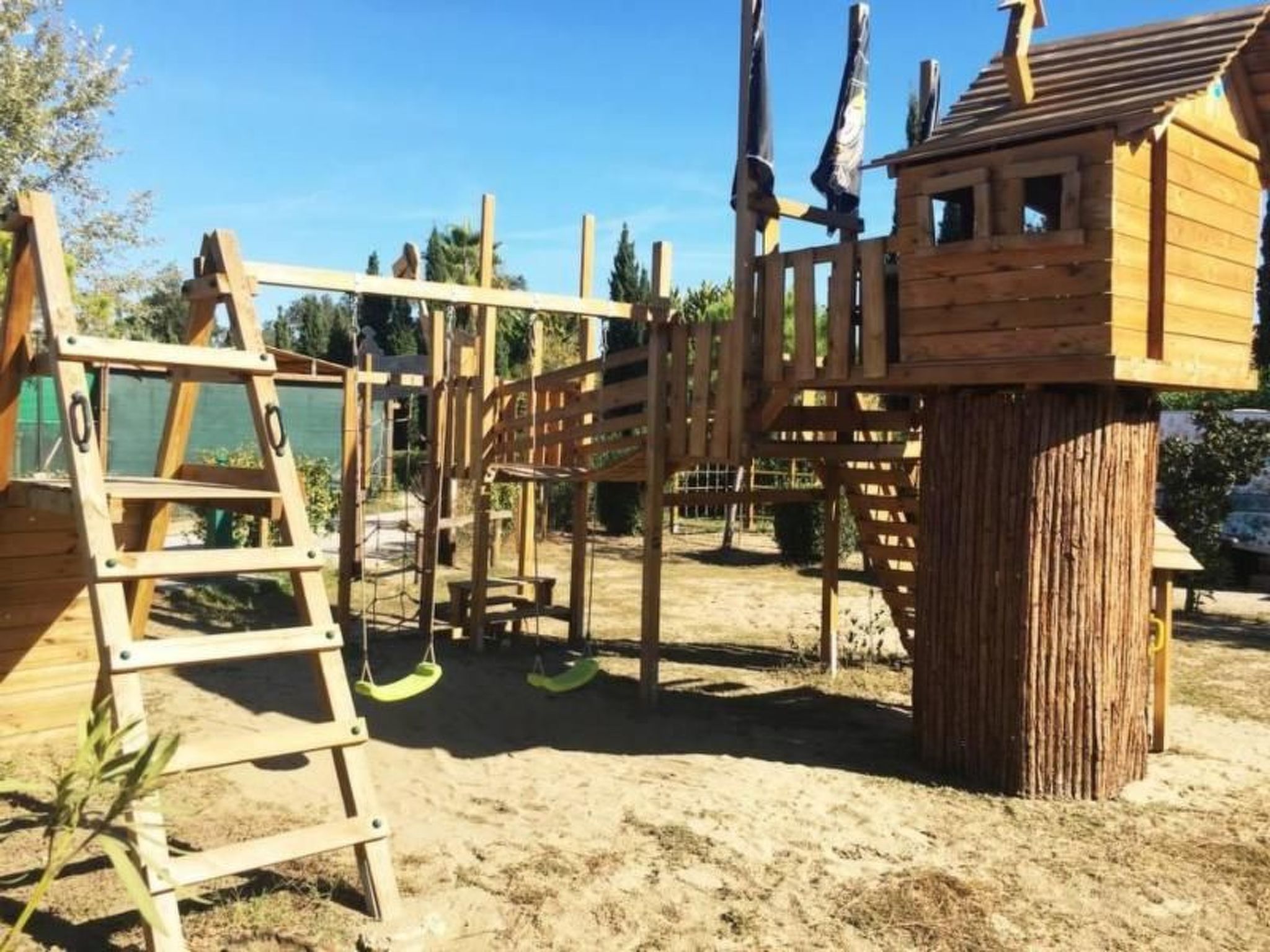 Wunderschönes Ferienhaus in Viareggio mit gemeinschaftlichem Pool-Image-tags.info