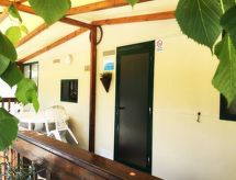 in Viareggio mit Gemeinschaftspool
