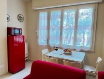 Elegant appartement op steenworp van zee in Viareggio - thumbnail 5