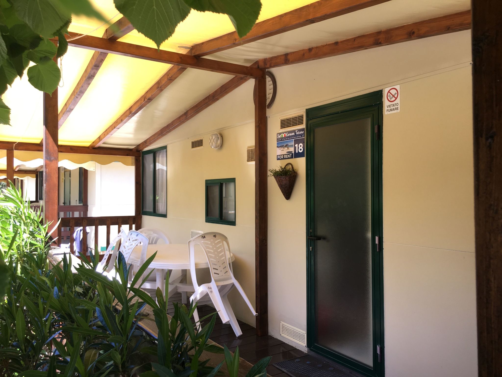 Mobilheim am Meer in der Toskana in der Nähe von Pisa, Lucca-Inside