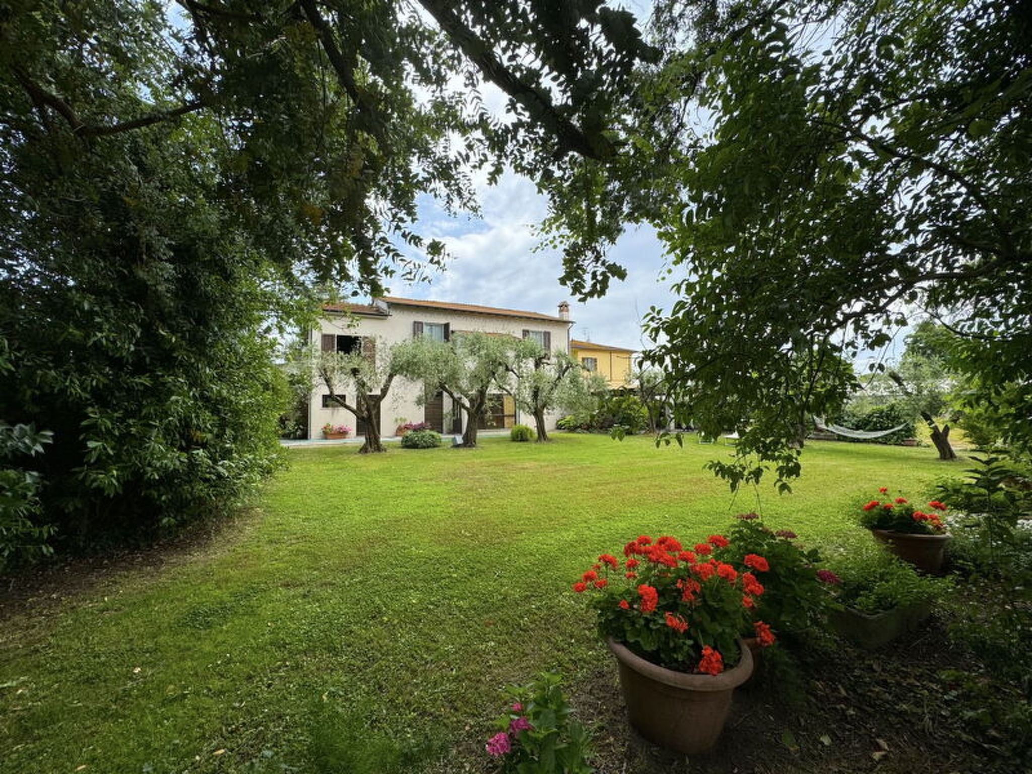 Casa Romana — view 1 of 9
