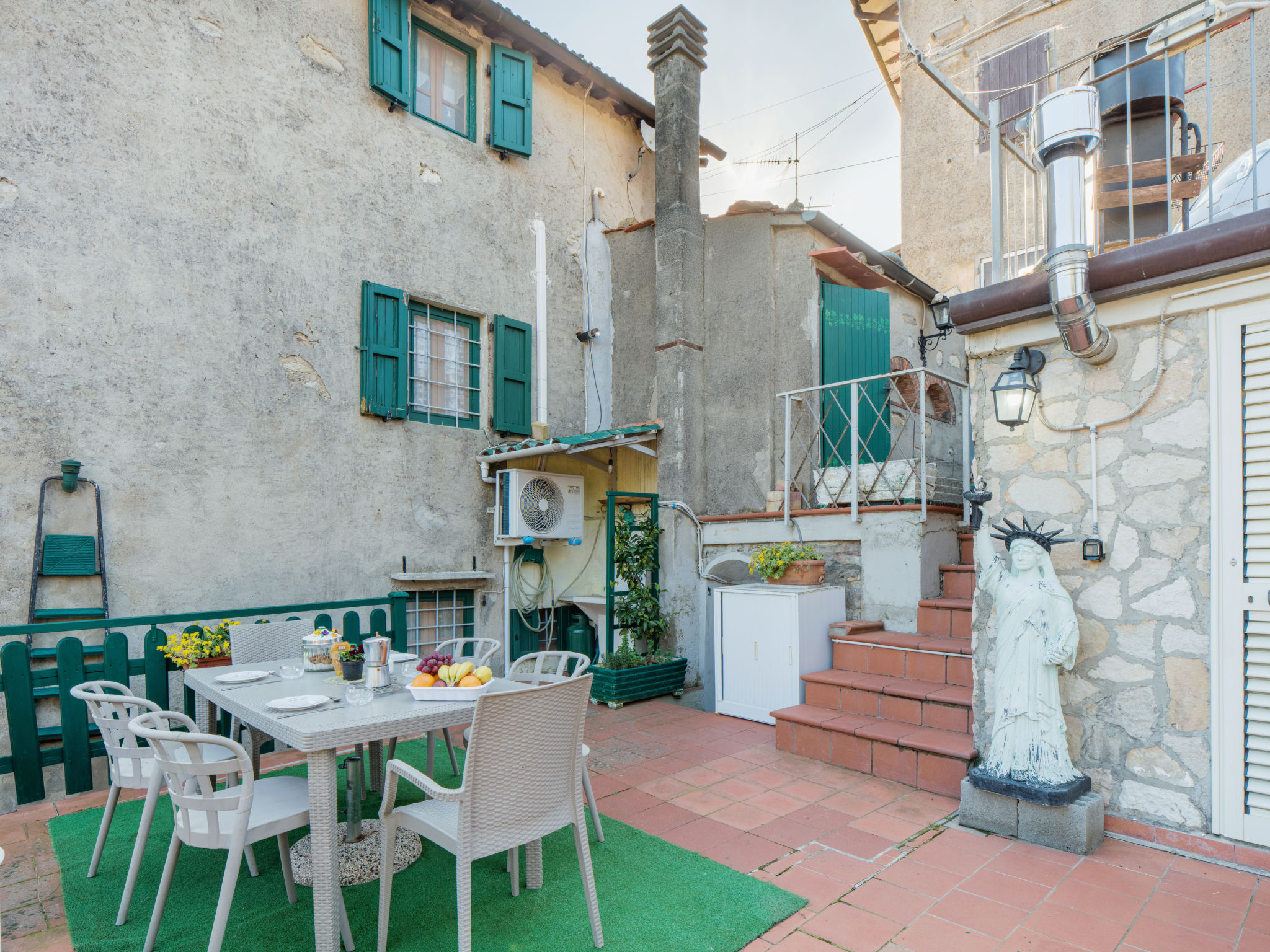 La corte di Miglianello-Outside