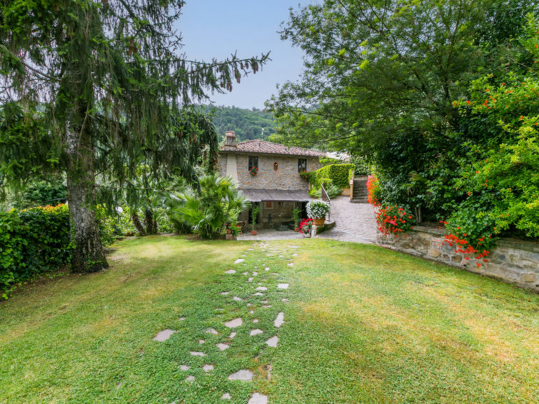 Boerderij Santa Margherita in Pescia met privézwembad in Pescia