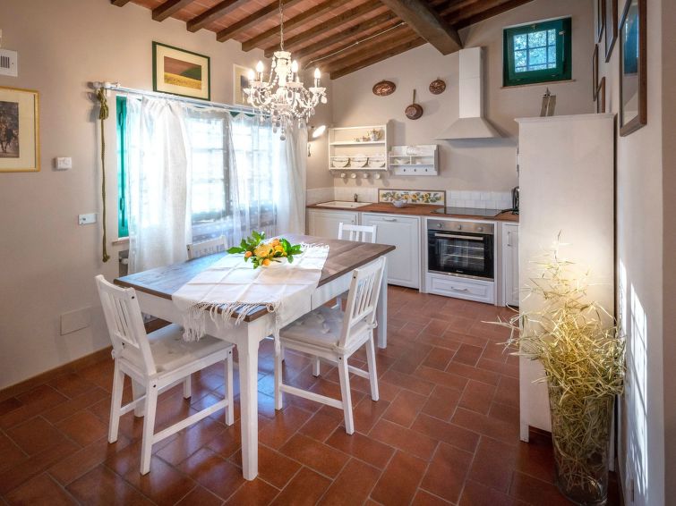 Sfeervol Toscaans vakantiehuis aan golfbaan Montecatini Terme in Montecatini Terme