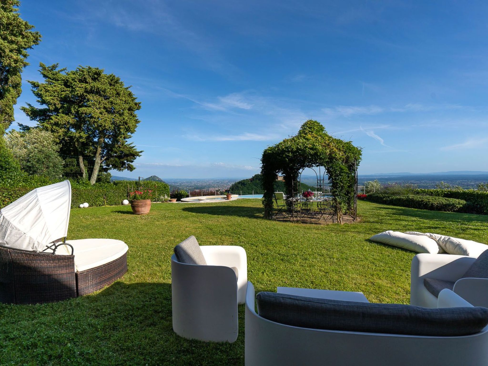 Für 10 Personen in Montecatini Tere, Toskana (Provinz Pistoia)-Binnen