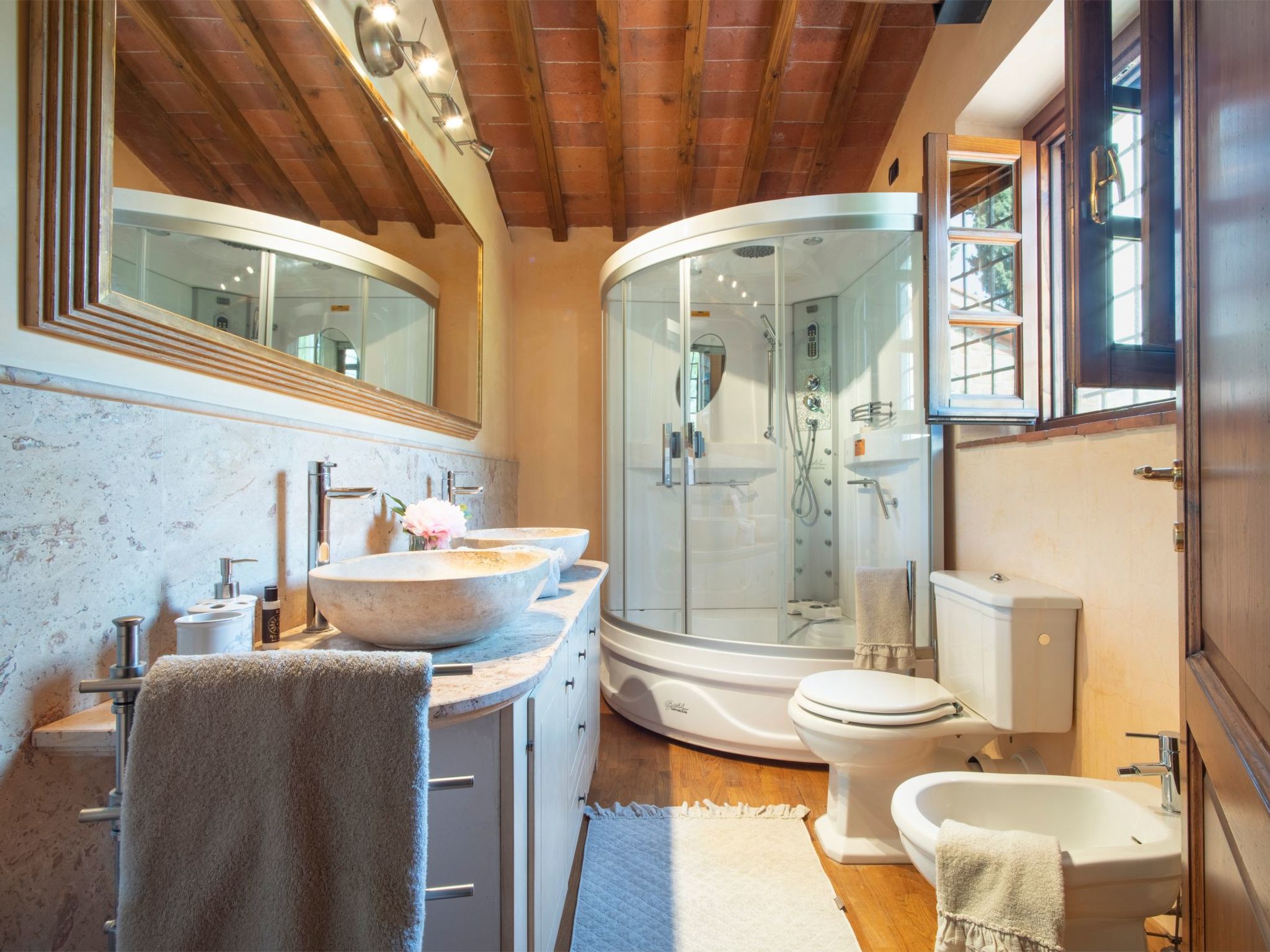 Für 10 Personen in Montecatini Tere, Toskana (Provinz Pistoia)-Binnen