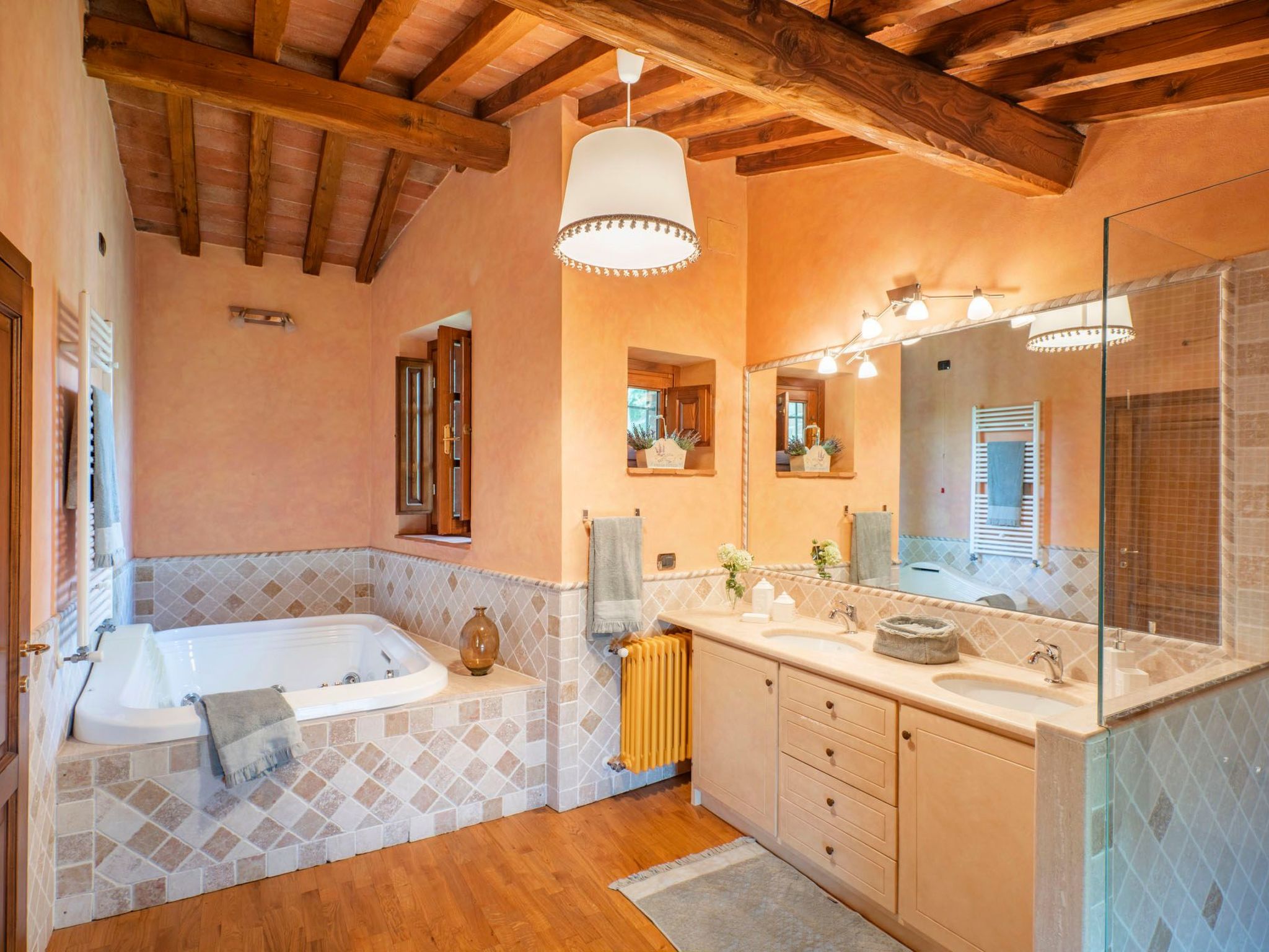 Für 10 Personen in Montecatini Tere, Toskana (Provinz Pistoia)-Binnen