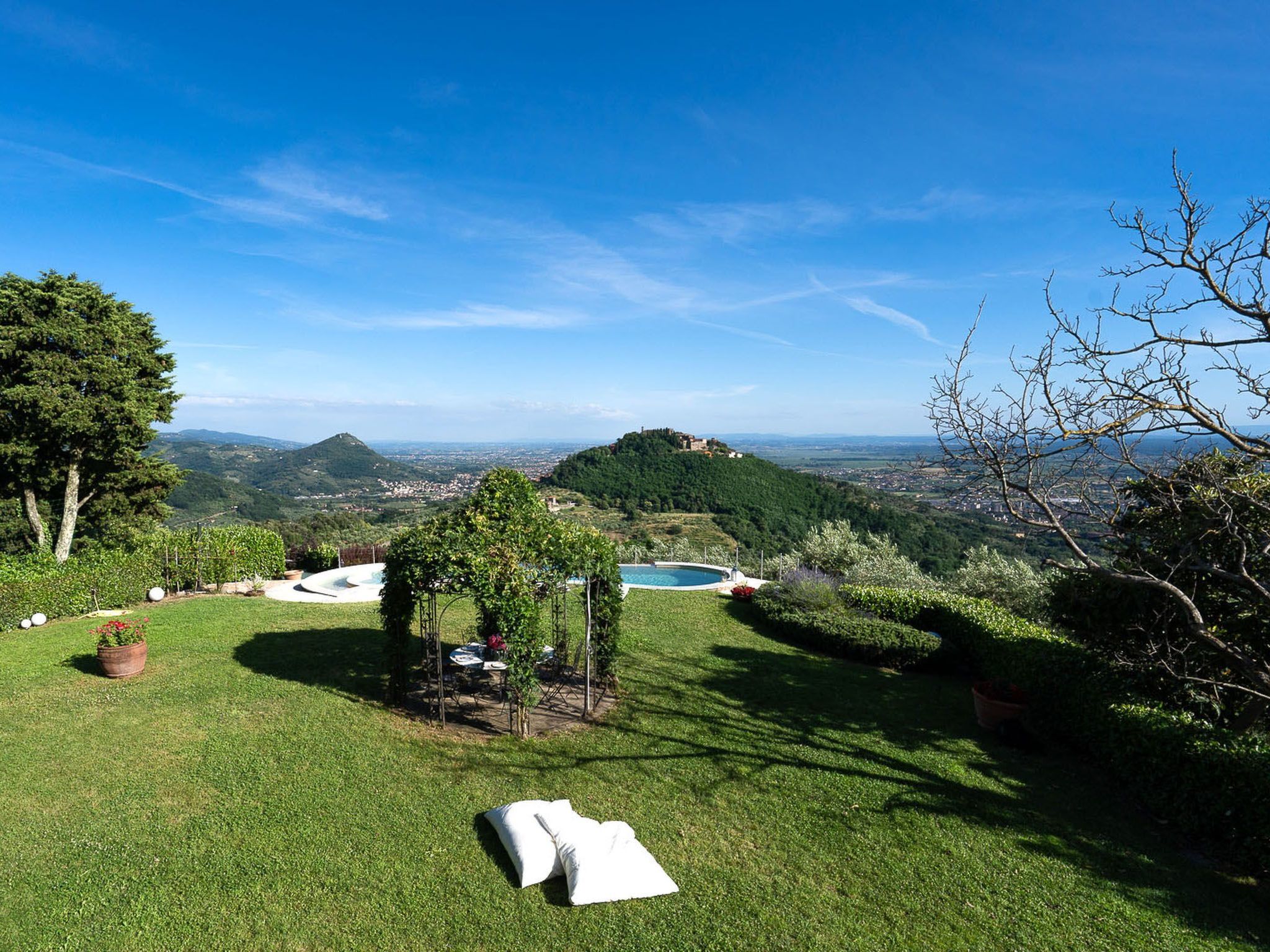 Für 10 Personen in Montecatini Tere, Toskana (Provinz Pistoia)-Binnen