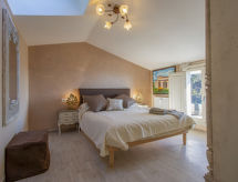 Whirlpool en verwarmd zwembad bij vakantiehuis Il Paradiso in Montecatini Terme - thumbnail 3