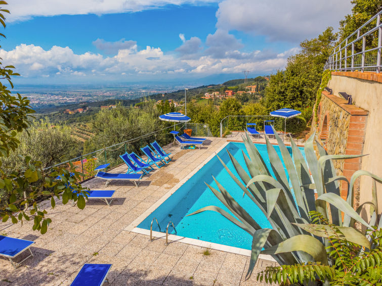 Search and Stay destination Provincia di Pistoia, Toscana - Italy from AU$ 270. Calendula