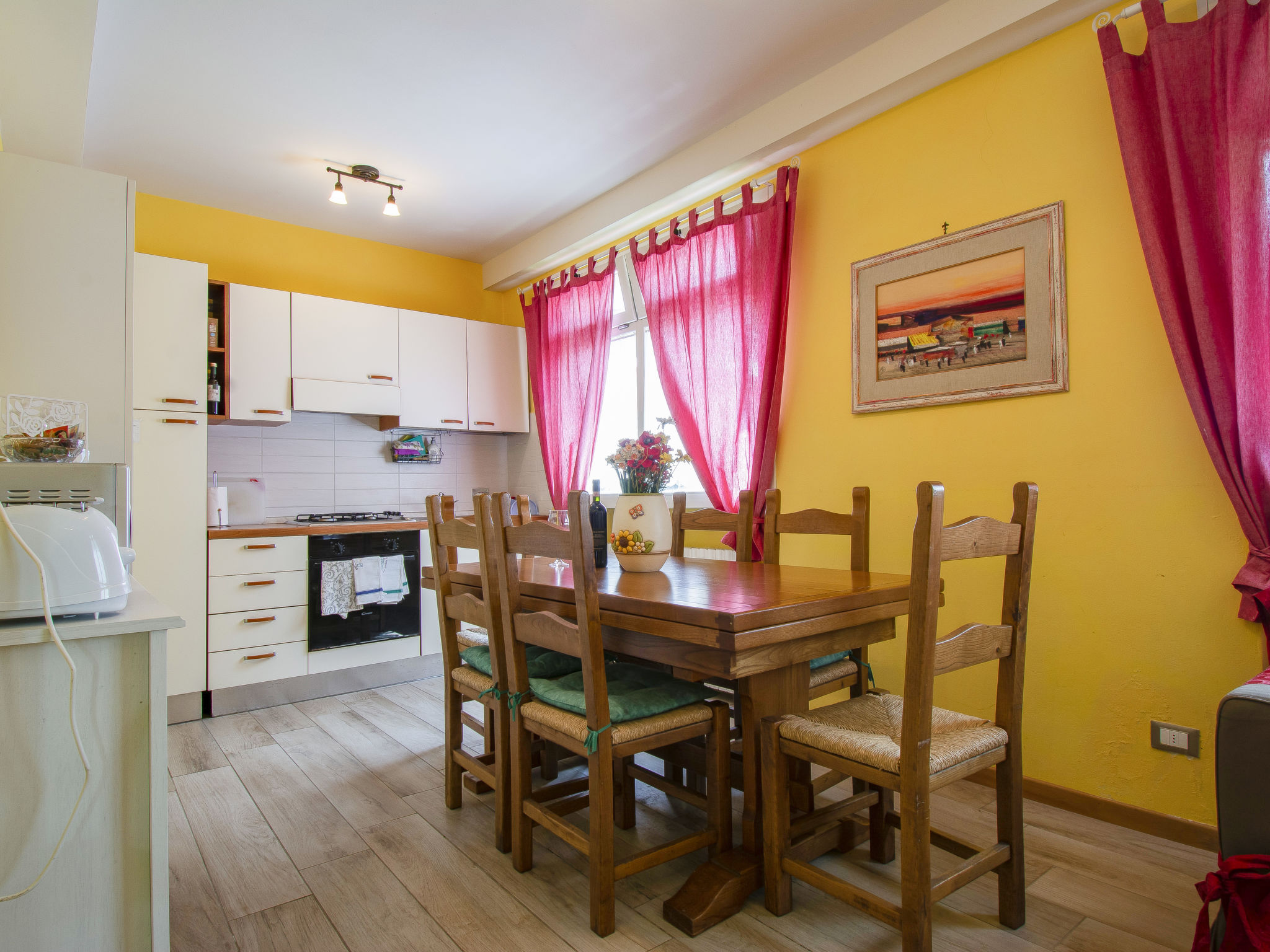 Kitchen / Dining Room