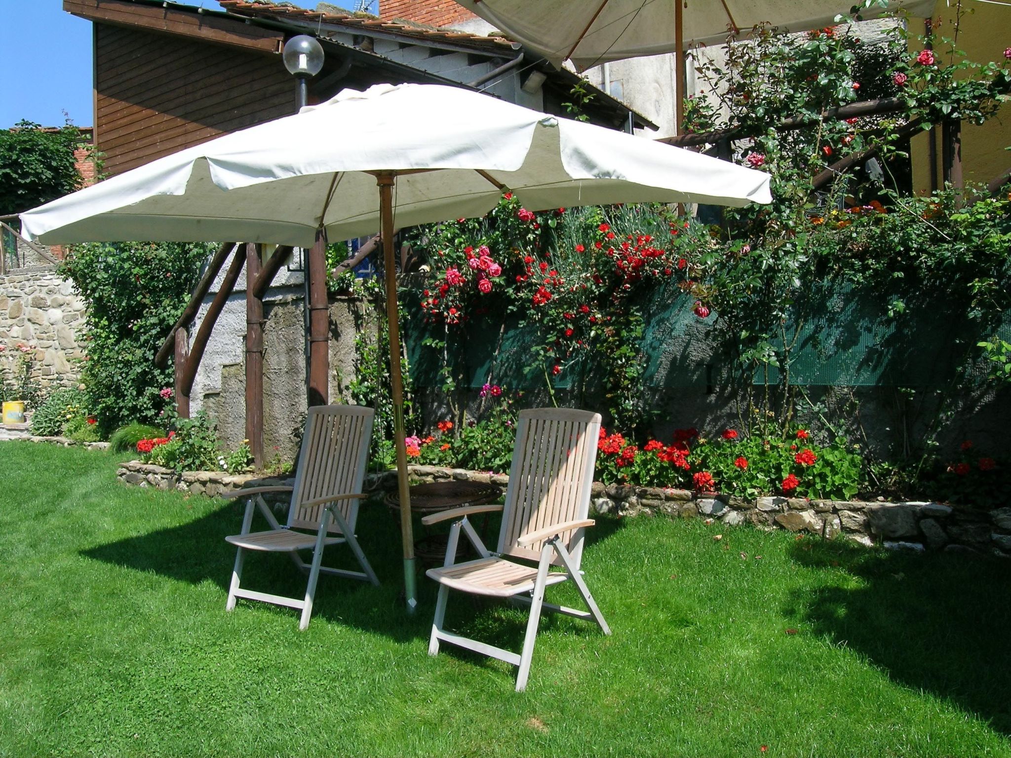 'Case cioni' mit Schwimmbad-Draußen