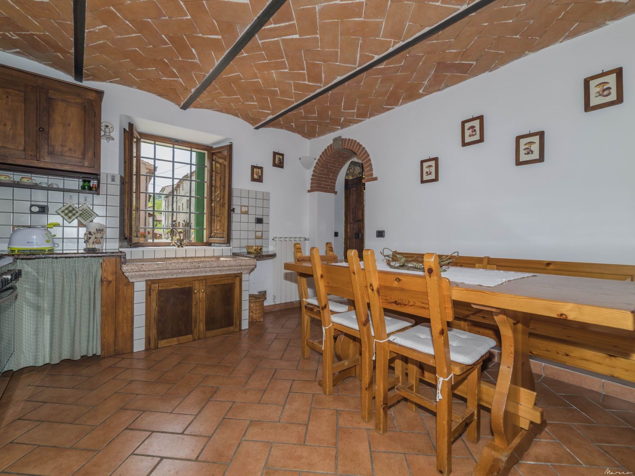 'Case Cioni-Focolare'.-Drinnen