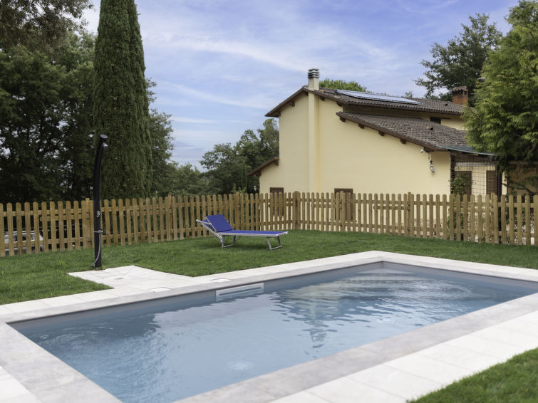 Privézwembad en rust in Villa Le Pine, Anghiari in Anghiari