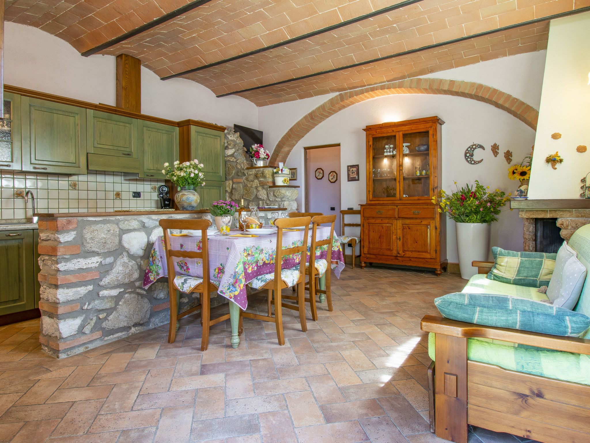 Kitchen / Dining Room