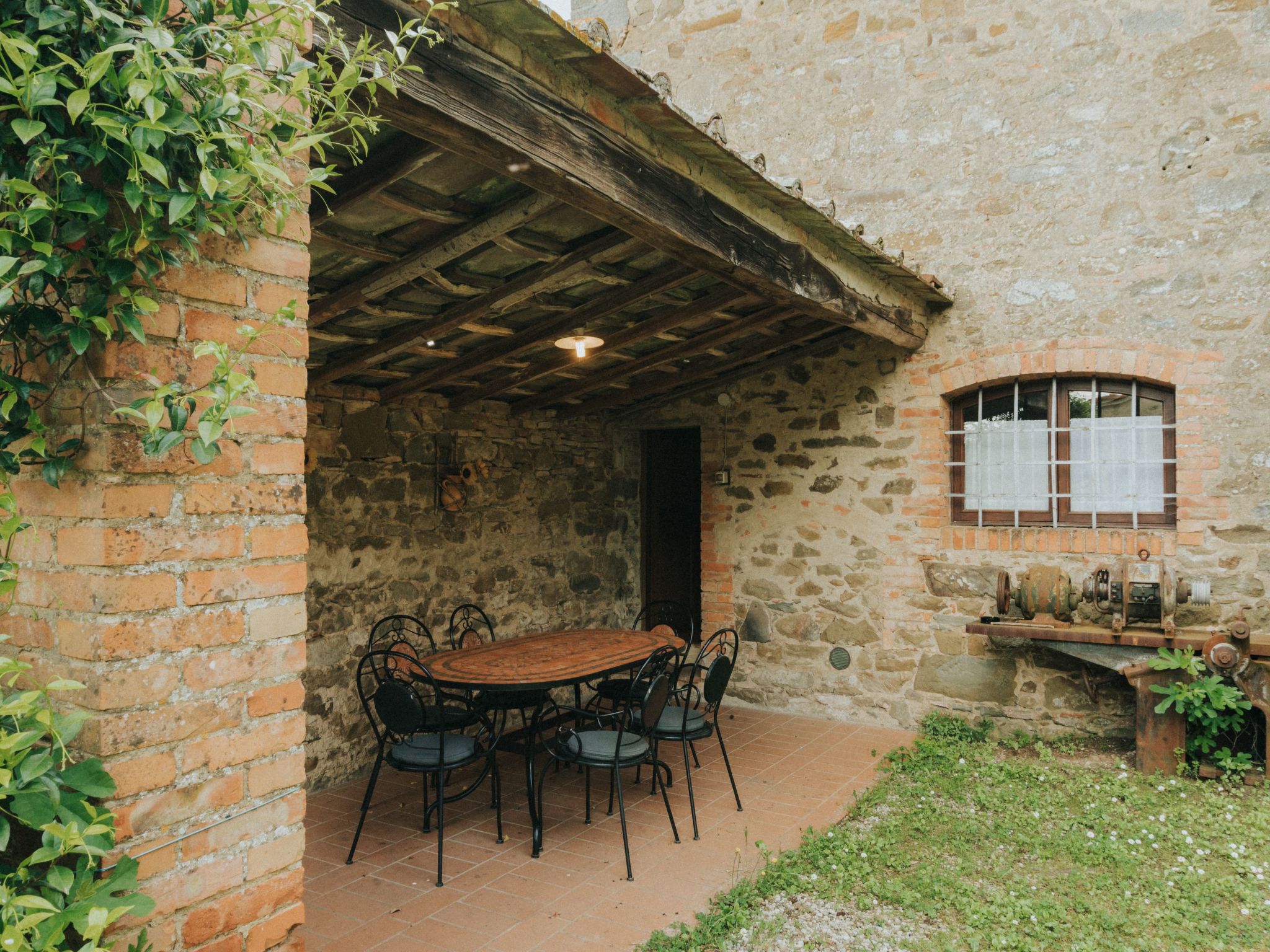 'Giovanni' mit Pool-Image-tags.info