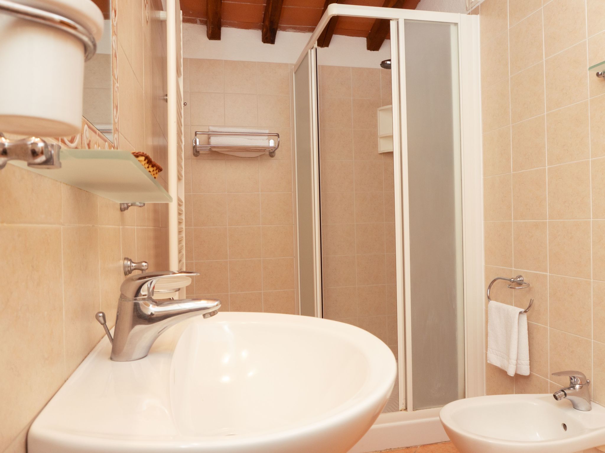 'Tommaso' mit Schwimmbad-Image-tags.info