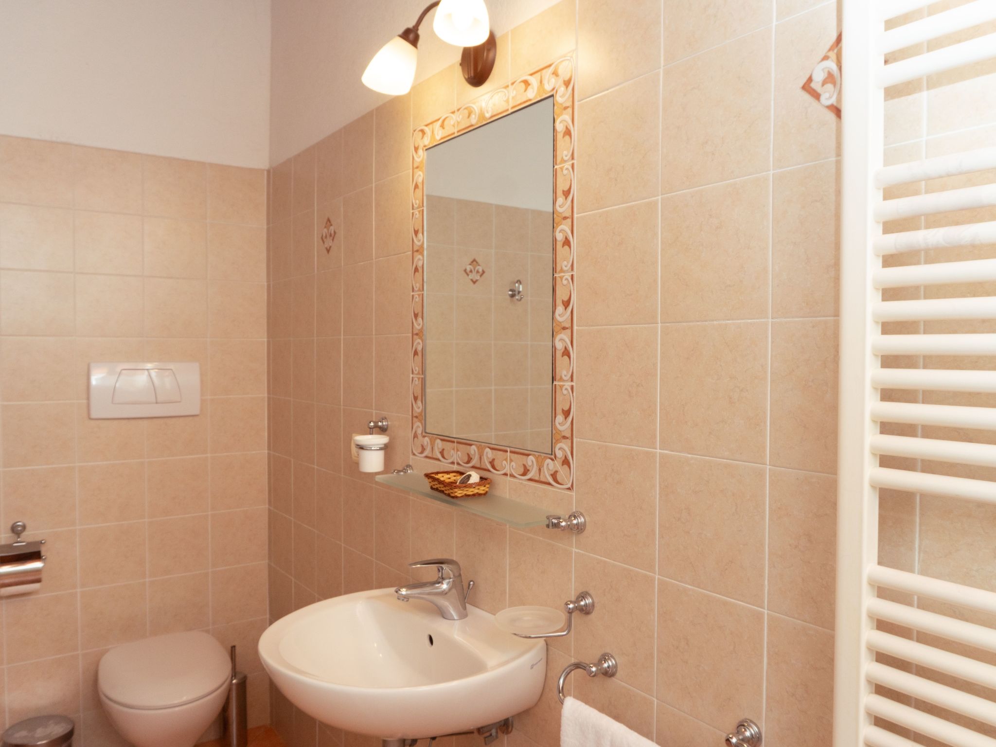 'Tommaso' mit Schwimmbad-Image-tags.info