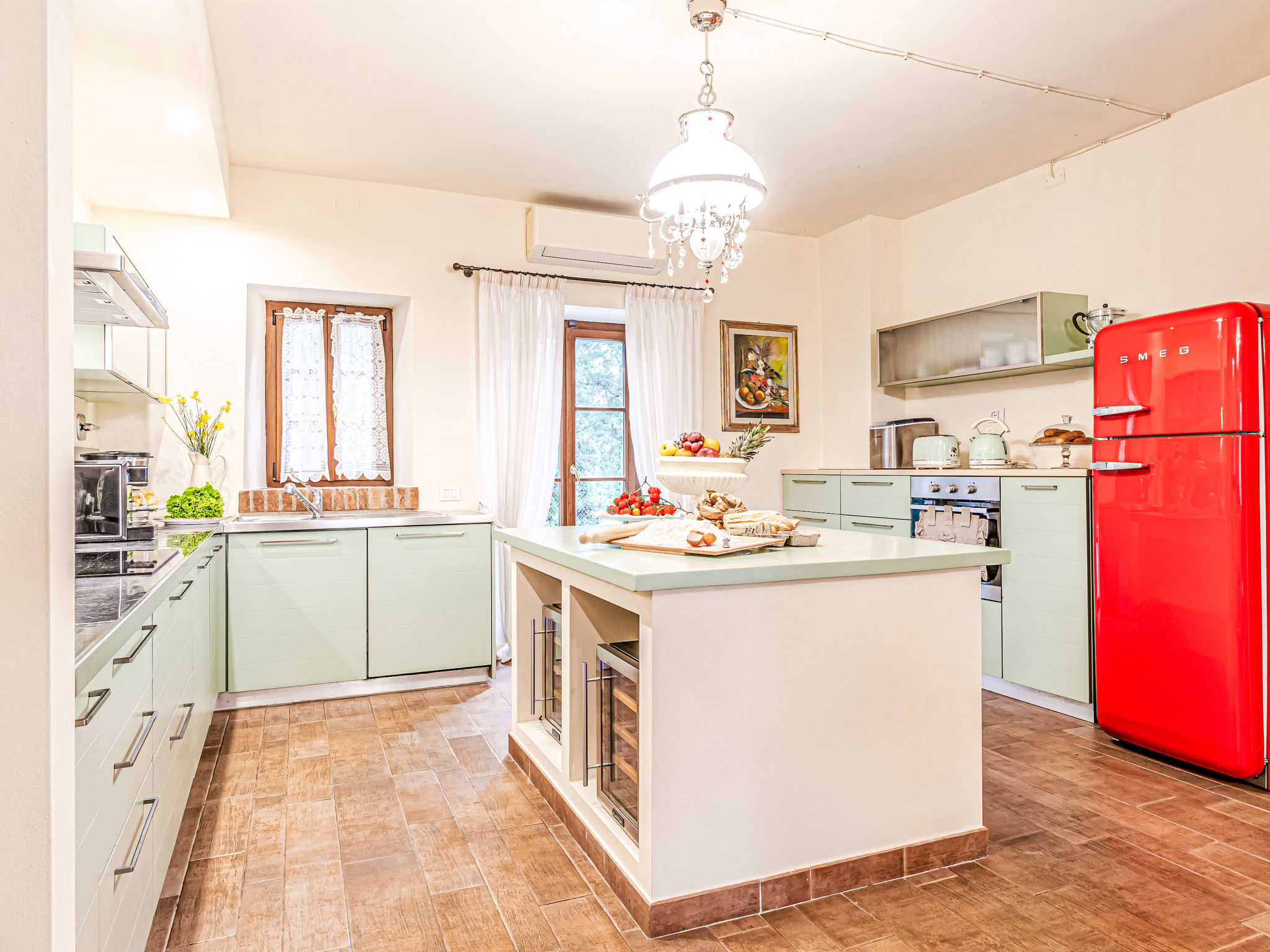 Villa Chateau Le Siroque – Cuisine et coin repas, photo 15 sur 51