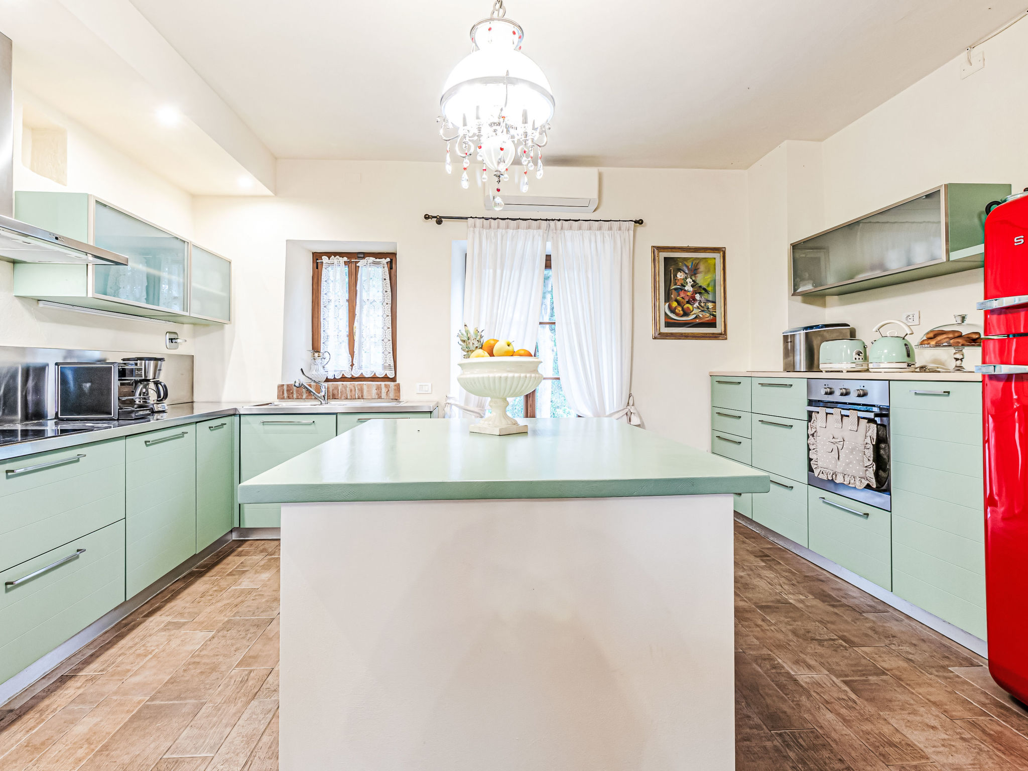 Villa Chateau Le Siroque – Cuisine et coin repas, photo 14 sur 51