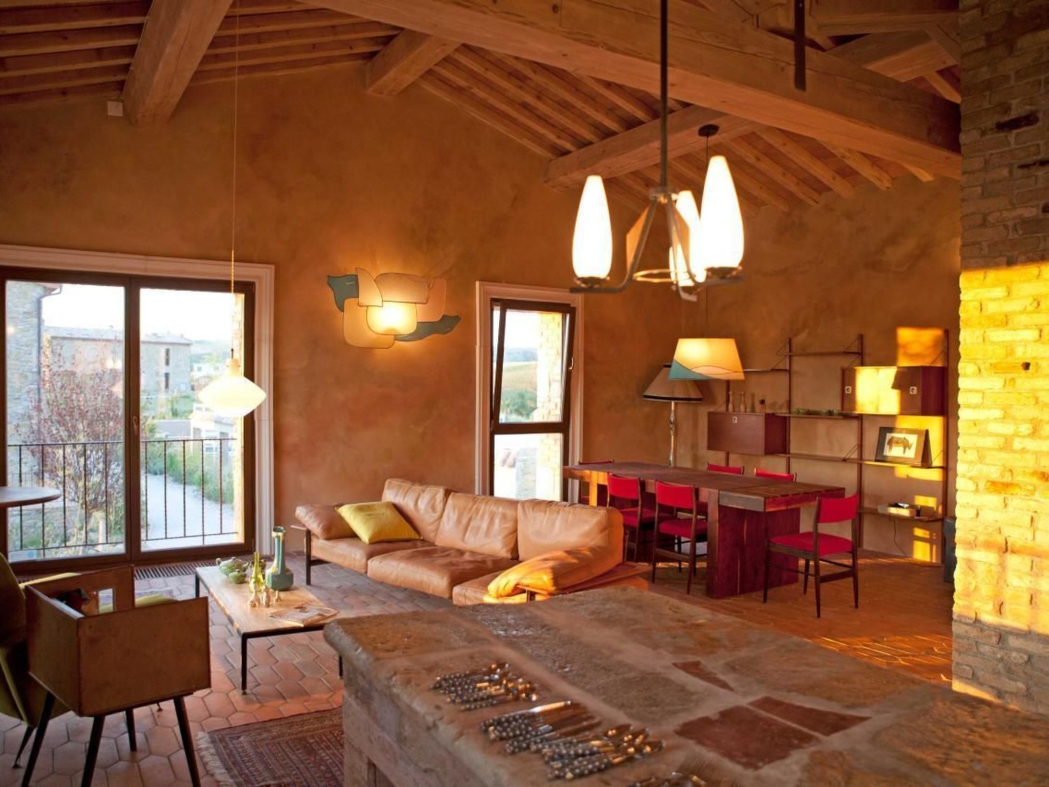 "Villa Allegria" mit Gemeinschaftspool-Binnen