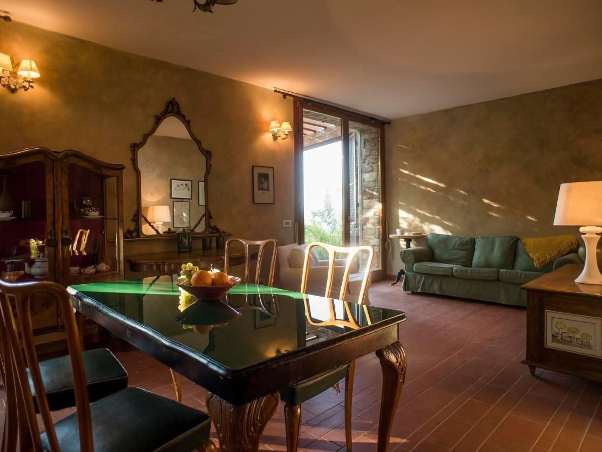 "Villa Felicita" mit Pool-Binnen