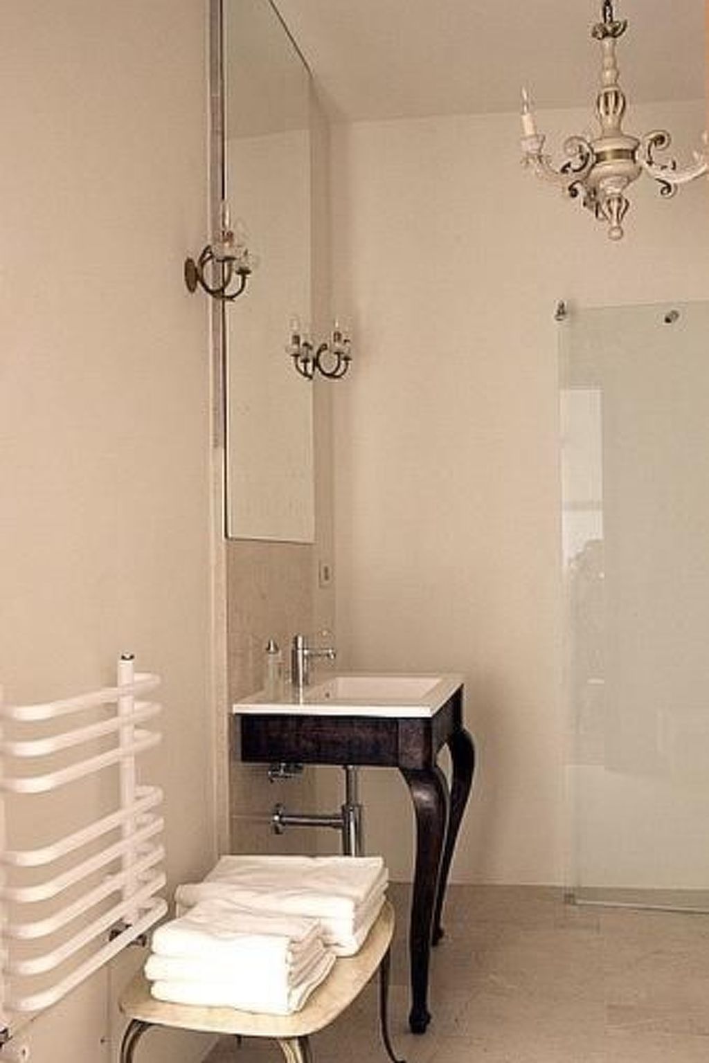 "Villa Famiglia" mit Pool-Binnen