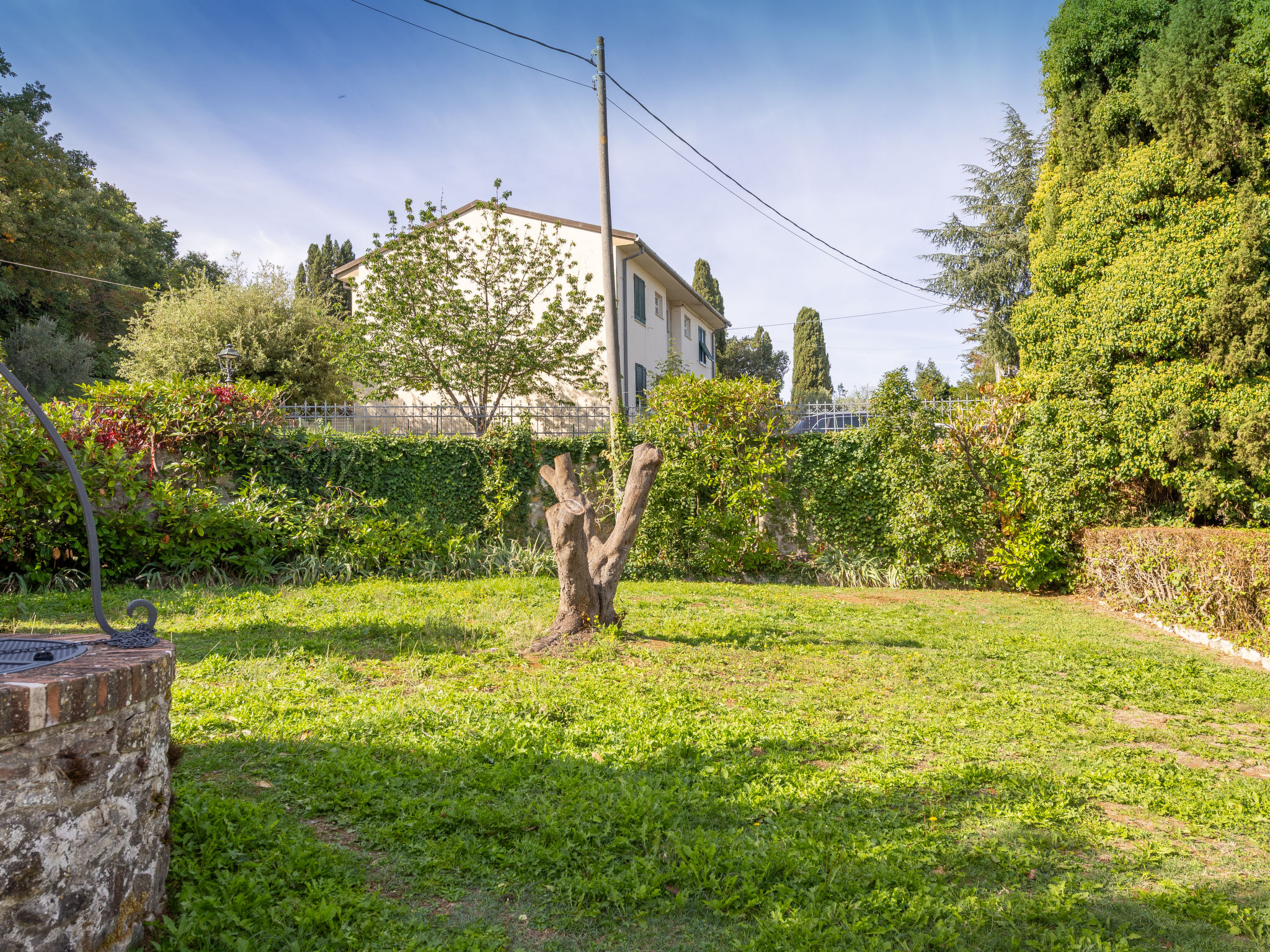 La casa di famiglia - Buiten