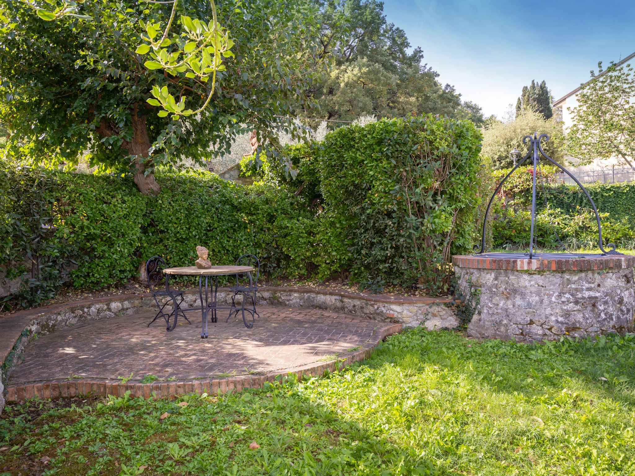 La casa di famiglia - Buiten