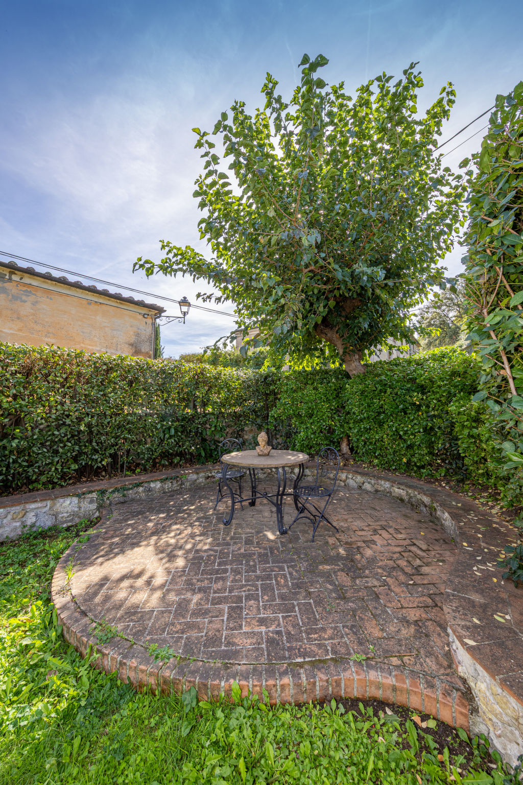 La casa di famiglia - Buiten