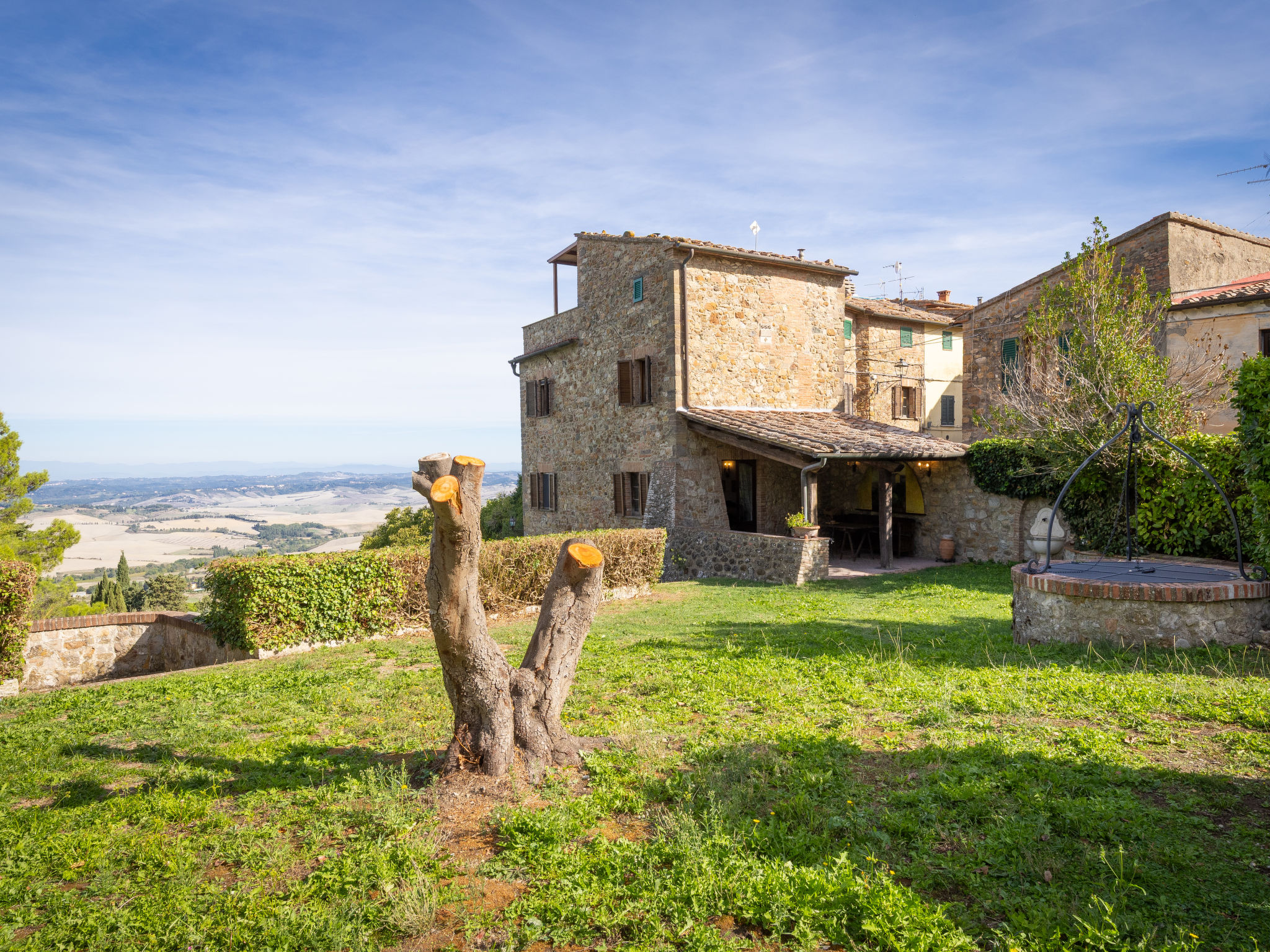 La casa di famiglia - Buiten