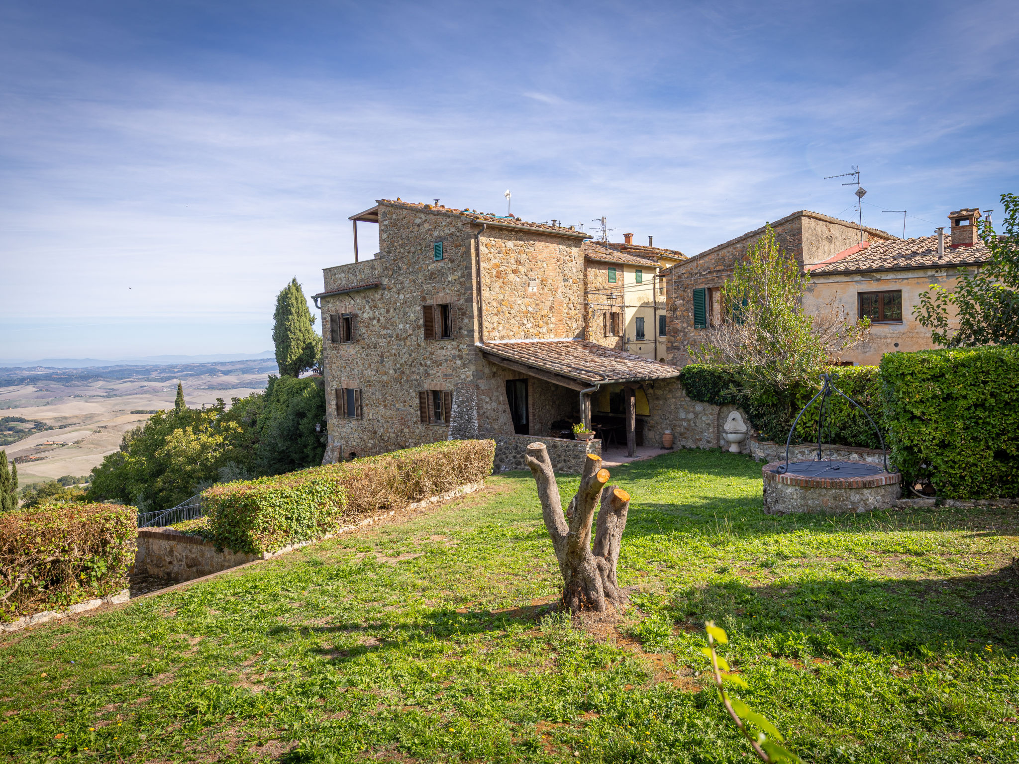 La casa di famiglia - Buiten